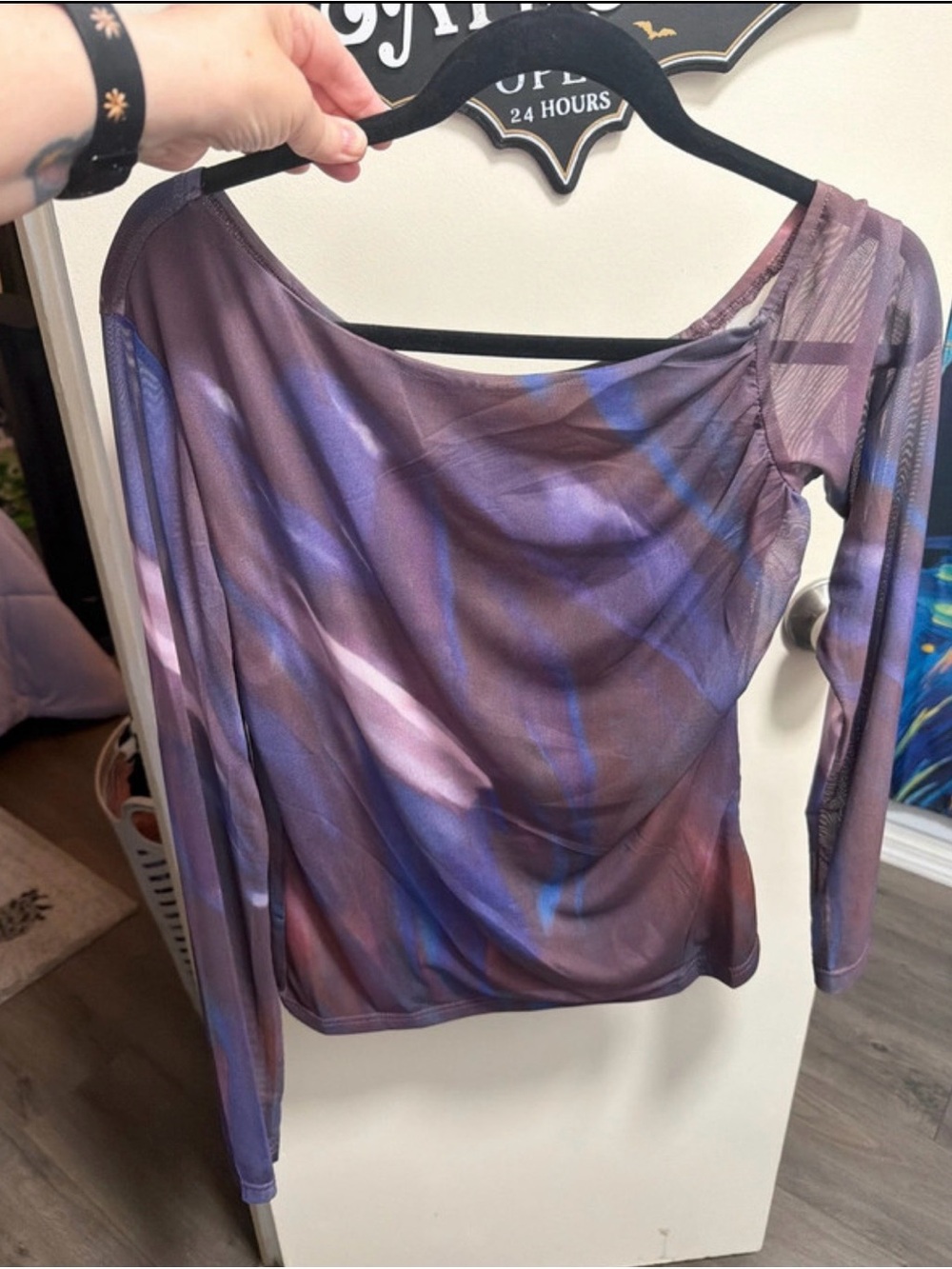 White Birch Women’s Long Sleeve Sheer Top in Mauve Purple-Beautiful!